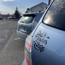Virtus Printshop - Custom car vinyl decals - High-quality adhesive graphics for vehicle personalization - VIRTUS PRINT SHOP
