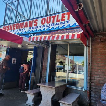 Fisherman's Outlet - Front entrance - Seafood Markets Near Me - Los Angeles, California