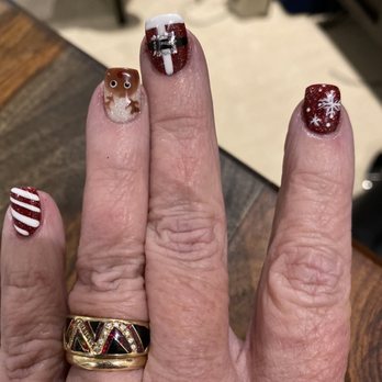 Kendall’s Nail Lounge - Christmas nails - Nail Salons Near Me - Denver, Colorado