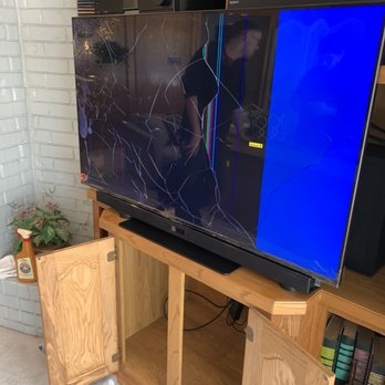 Best Buy-Grapevine - New Samsung delivered with shattered screen.  Box had been opened & was a "return item". - Computers Near Me - Grapevine, Texas