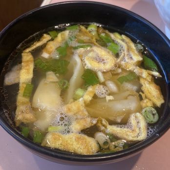 A&J - Wonton soup - just okay - Taiwanese Near Me - Annandale, Virginia