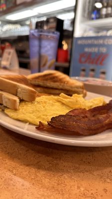 Phillips Avenue Diner by null