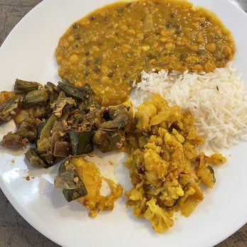 New India Palace - Bhindi Masala, Dhal Makhni, White Basmati Rice and Aloo Gobi - Indian Near Me - Canoga Park, California
