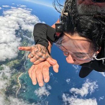 Skydive Hawaii - Skydiving Near Me - Waialua, Hawaii Skydive Hawaii - Skydiving Near Me - Waialua, Hawaii
