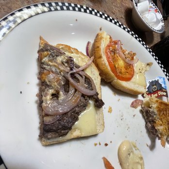 Black Bear Diner San Antonio City Base - Parmesan Sourdough Cheeseburger* (960 cals.) - Diners Near Me - San Antonio, Texas