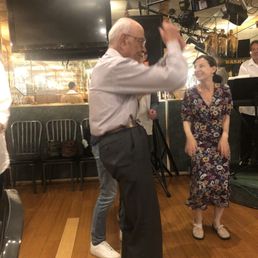 Dancing Dancing