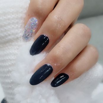 Happy Nail & Lash - UV Gel Extension with Almond Shape - Nail Salons Near Me - Merrick, New York
