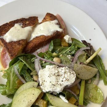 Madeline's - New American Near Me - Cambria, California