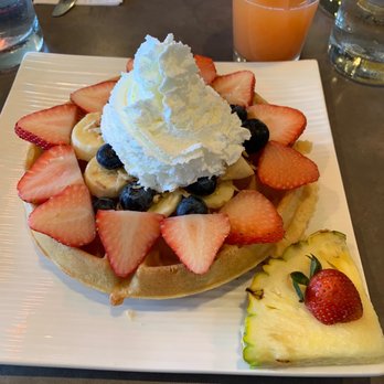 Moena Café - Belgian waffle with fruit and whipped cream - Cafes Near Me - Honolulu, Hawaii