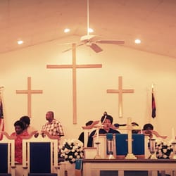 Pilgram Chapel Free Will Baptist Church - The choir will have you tapping you foot and feeling the Spirit.