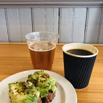 Maddie & Bella Coffee Roasters - Kombucha, Americano, Avocado toast on gluten free bread - Coffee & Tea Near Me - Toledo, Ohio