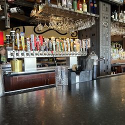 Bar Louie - Tempe Marketplace - The bar