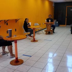 La Zona De Nutricion - Social distancing practiced here while enjoying some healthy breakfast