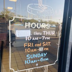 Crabknockers Seafood Market - Business hours (September 2023)