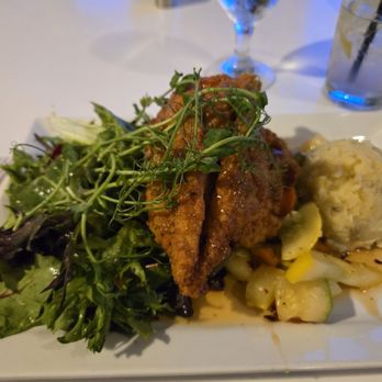 Vue on 30a - Fried chicken - Cocktail Bars Near Me - Santa Rosa Beach, Florida Vue on 30a - Fried chicken - Cocktail Bars Near Me - Santa Rosa Beach, Florida