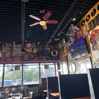Danny Boys Pizza - Ambience - Pizza Near Me - North Olmsted, Ohio Danny Boys Pizza - Ambience - Pizza Near Me - North Olmsted, Ohio