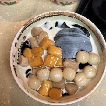 Meet Fresh - signature icy - Desserts Near Me - Tustin, California