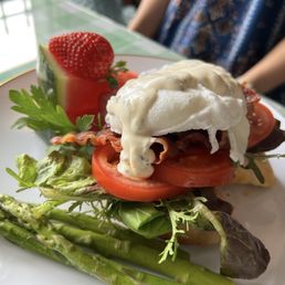 Eggs Benedict