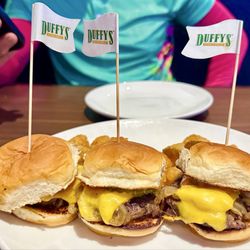 Duffy's Sports Grill - Classic Cheeseburger Sliders