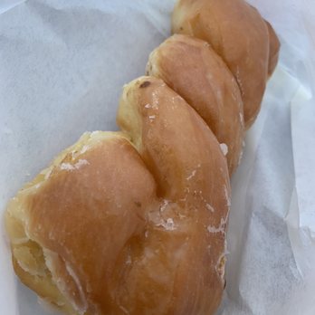 M J's Donuts - Twist bar 10.08.22 - Donuts Near Me - Placentia, California