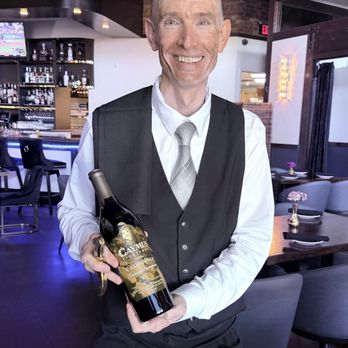 Chef Lino's PRIME - Brian table side server extraordinaire! - Steakhouses Near Me - Bakersfield, California