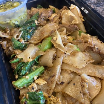 Ladda Thai - Pad see ew @cynthialuvsfood - Thai Near Me - Anaheim, California Ladda Thai - Pad see ew @cynthialuvsfood - Thai Near Me - Anaheim, California