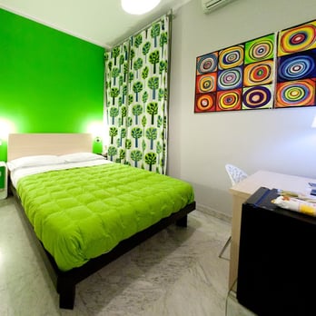 H Rooms - Hotels Near Me - Naples, NA