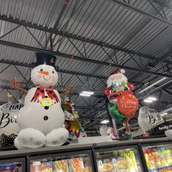 Fry’s Marketplace - Love the display of balloons.
