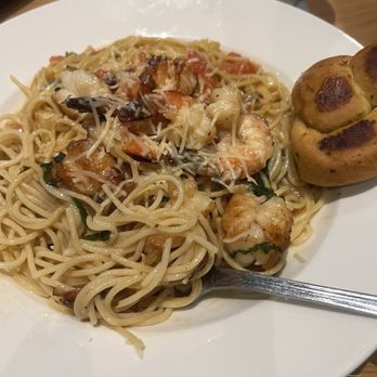 BJ's Restaurant & Brewhouse - This had absolutely no taste at all. The garlic bread roll tastes burned. - New American Near Me - Sunset Valley, Texas BJ's Restaurant & Brewhouse - This had absolutely no taste at all. The garlic bread roll tastes burned. - New American Near Me - Sunset Valley, Texas