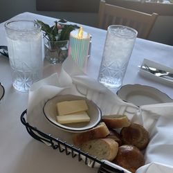 Vicki B's - Bread plate