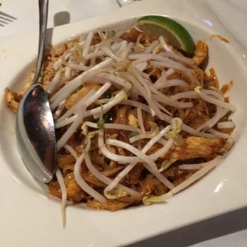 BKNY Thai Restaurant - Chicken Pad Thai - Thai Near Me - Bayside, New York BKNY Thai Restaurant - Chicken Pad Thai - Thai Near Me - Bayside, New York