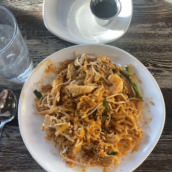 Moo Dang - Pad Thai - Thai Near Me - Reno, Nevada