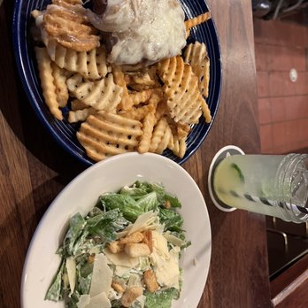 LeadBelly - Caesar salad, flat iron steak and spicy mezcal margarita - New American Near Me - Lincoln, Nebraska LeadBelly - Caesar salad, flat iron steak and spicy mezcal margarita - New American Near Me - Lincoln, Nebraska