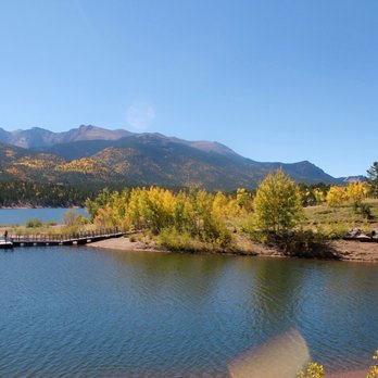 Pikes Peak - America's Mountain - Aspens turning beautiful golden yellow - Hiking Near Me - Cascade, Colorado Pikes Peak - America's Mountain - Aspens turning beautiful golden yellow - Hiking Near Me - Cascade, Colorado