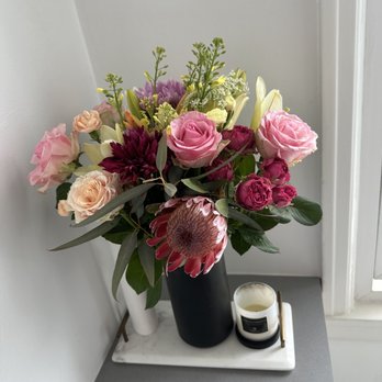 Fika Flowers - Daily Bouquet - Florists Near Me - San Francisco, California Fika Flowers - Daily Bouquet - Florists Near Me - San Francisco, California