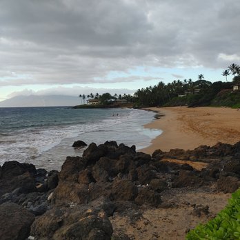 Poolenalena Beach - Beaches Near Me - Kihei, Hawaii