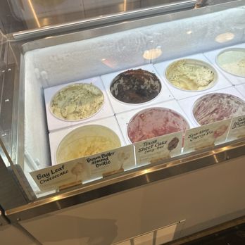 Jeni's Splendid Ice Creams - Ice Cream & Frozen Yogurt Near Me - Tampa, Florida Jeni's Splendid Ice Creams - Ice Cream & Frozen Yogurt Near Me - Tampa, Florida