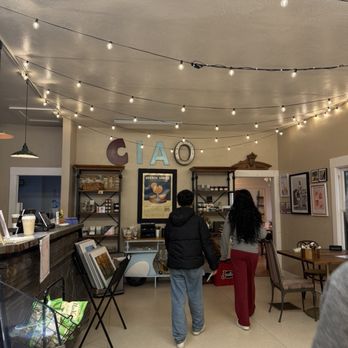 Caffe Dolce Vita - seating area of the cafe - Coffee & Tea Near Me - Groveland, California