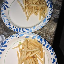 McDonald's - Can u guess which is the large? Probably not!