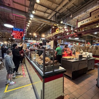 Tommy DiNic's - Vendor stall inside Reading Terminal - American Near Me - Philadelphia, Pennsylvania Tommy DiNic's - Vendor stall inside Reading Terminal - American Near Me - Philadelphia, Pennsylvania
