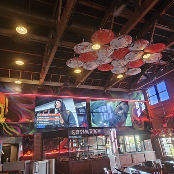Geisha - Sushi Bars Near Me - Brea, California