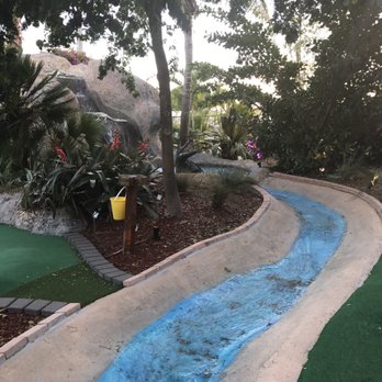 Putt'n Around - Water features - Mini Golf Near Me - Delray Beach, Florida Putt'n Around - Water features - Mini Golf Near Me - Delray Beach, Florida
