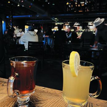 Fortunate Son - Apple Cider on the left, Hot Toddy on the right - Pizza Near Me - Garland, Texas