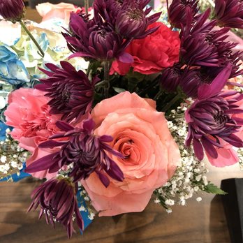 Creative Flowers n Dcor - $76 for this? - Florists Near Me - Plainview, New York Creative Flowers n Dcor - $76 for this? - Florists Near Me - Plainview, New York