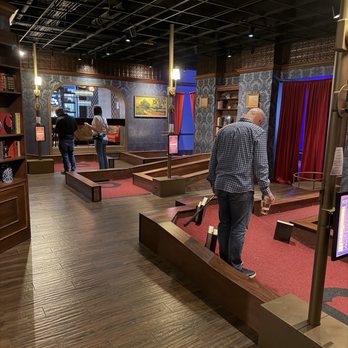 Puttery - Mini Golf Near Me - Minneapolis, Minnesota