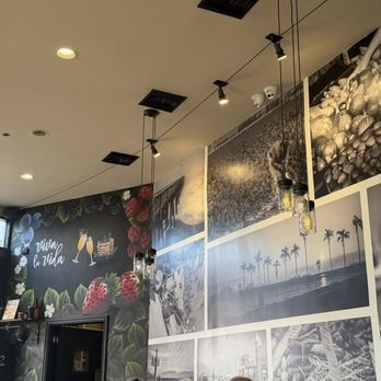 Downtown Cafe by JL - Inside - Breakfast & Brunch Near Me - Oxnard, California