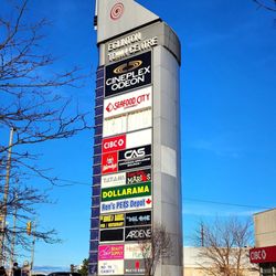 Eglinton Town Centre - Signage