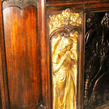 Holy Crinity - Holy Trinity, Sloane Square: Choir stall carvings, detail. The angel panels are by F W Pomeroy. - Landmarks & Historical Buildings Near Me - London, XGL