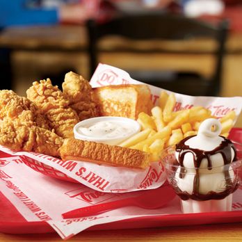 Dairy Queen - a tray of fried chicken and french fries - Fast Food Near Me - Midland, Texas Dairy Queen - a tray of fried chicken and french fries - Fast Food Near Me - Midland, Texas