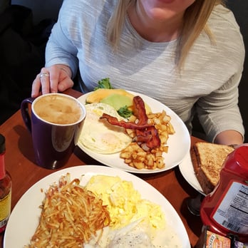 HP Cafe - Complete breakfast and biscuits and gravy!!!! - New American Near Me - Sedona, Arizona